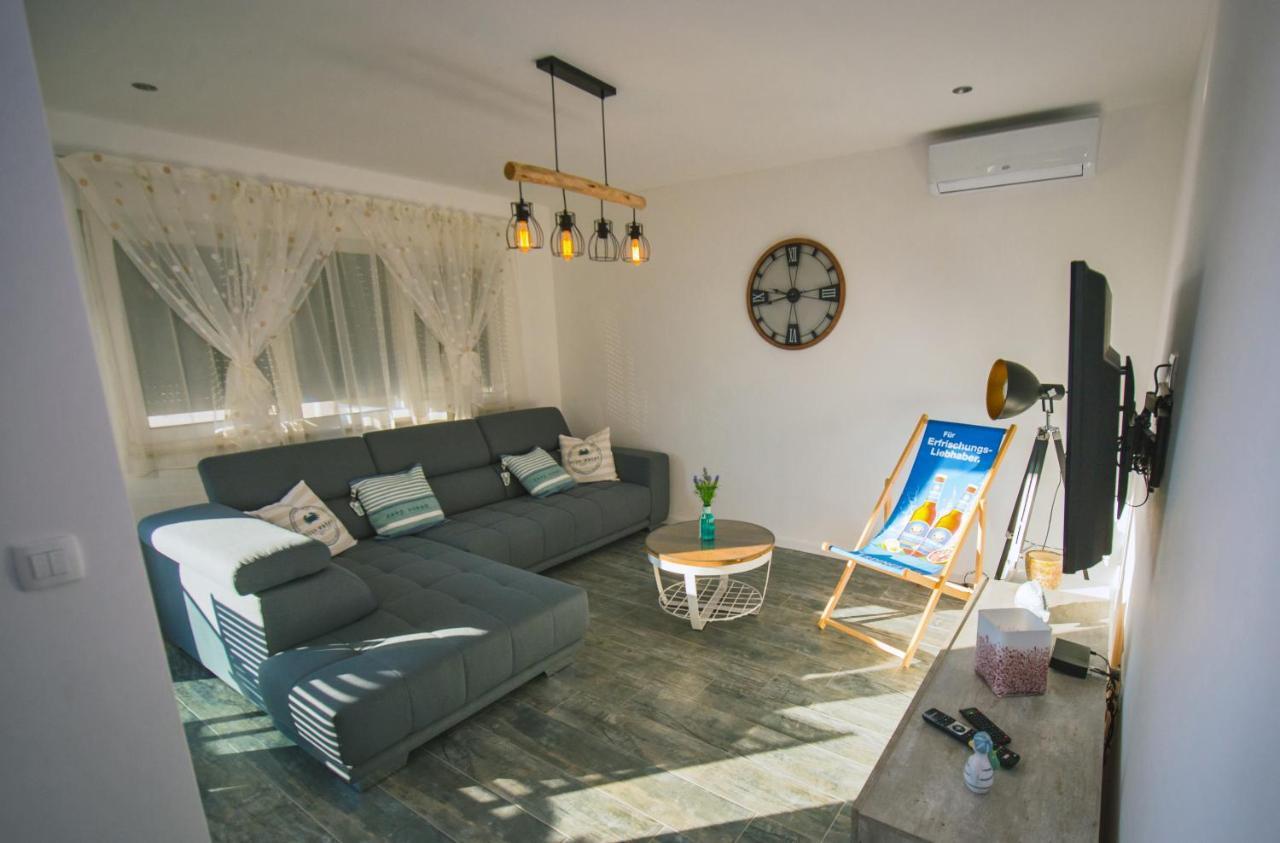 Deluxe 2 Bedroom Apartment With Sea View Baska Voda Bagian luar foto
