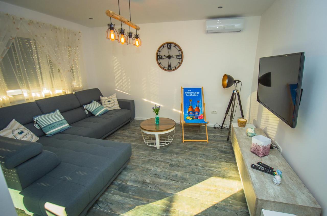 Deluxe 2 Bedroom Apartment With Sea View Baska Voda Bagian luar foto